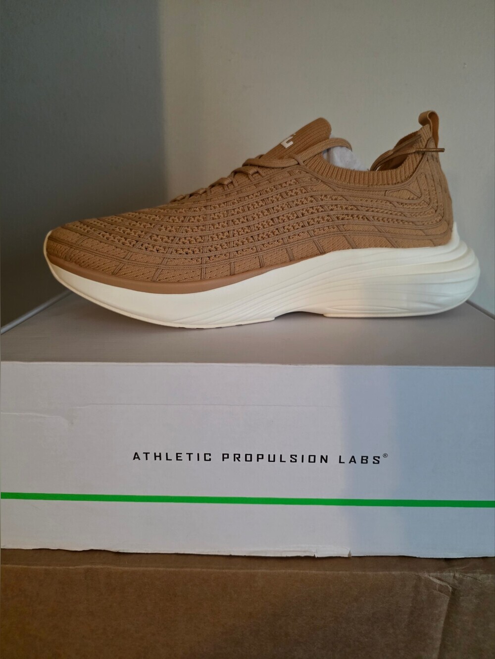 APL Techloom Zipline new with box Men Size 13